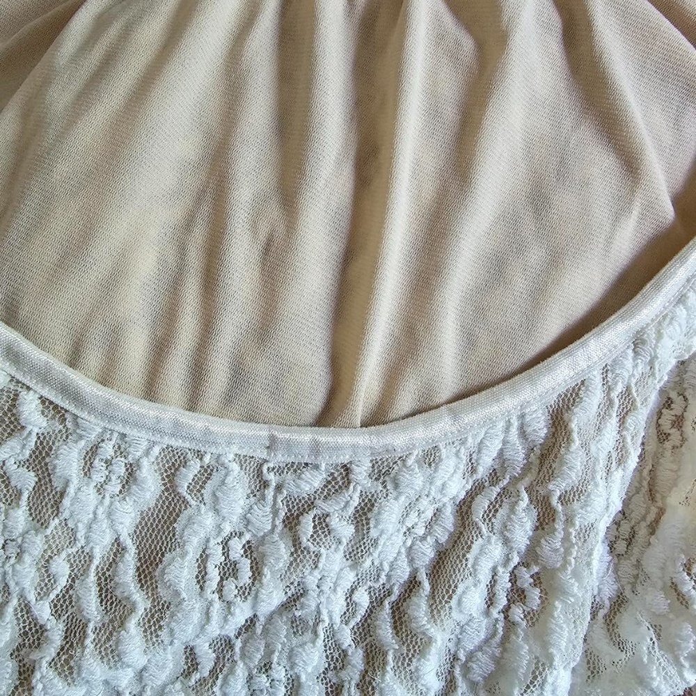 Lace cami undergarment - Picture 4 of 4